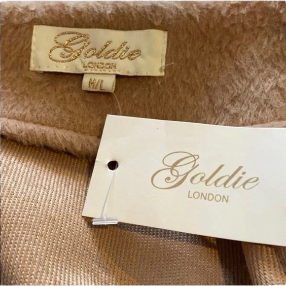Vintage Goldie London Camel Wrap Coat - Size M/L - Chic & Cozy! - Picture 3 of 4